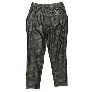 Scorpio Sol Workout Camouflage Pants Size Medium